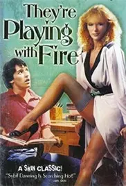 《他们是在玩火》：禁忌之恋的极致诱惑与悲剧宿命，一场燃尽理智的情感风暴